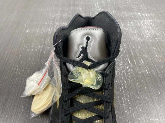 One Kick Black 5 Air Maniere x FD1330-001 Jordan A Ma 0804
